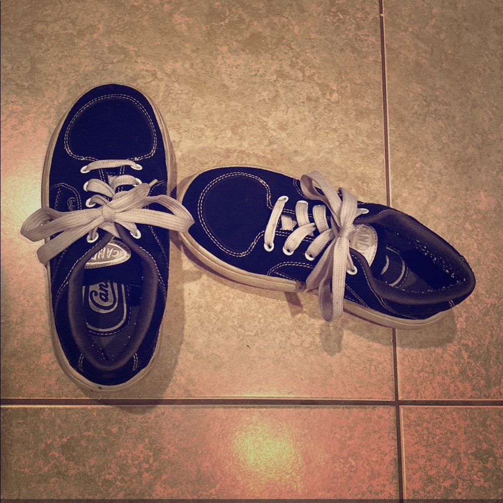 🎉4/$24🎉 Candie's sneakers size 9
